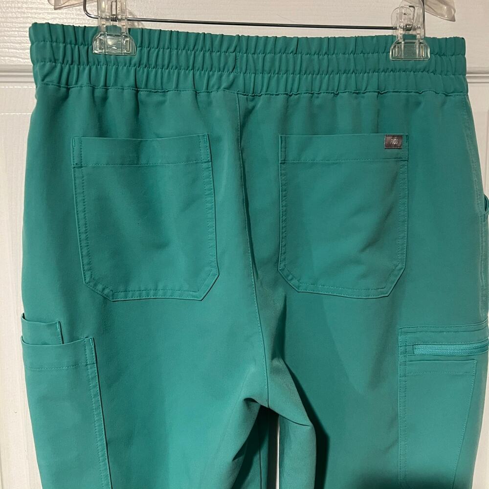 FIGS Yola Technical Collection Scrub Pants - Picture 6 of 9